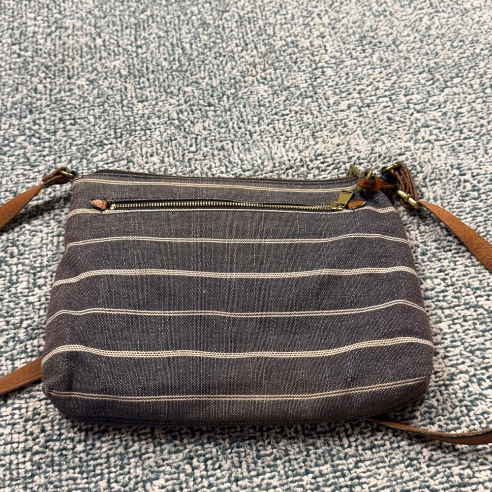 Fossil crossbody bag